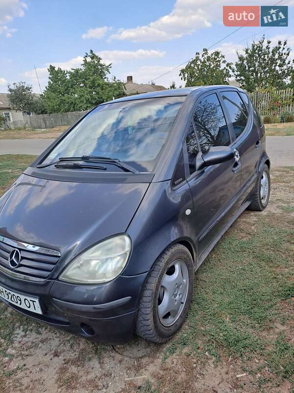 Хетчбек Mercedes-Benz A-Class 2000 в 