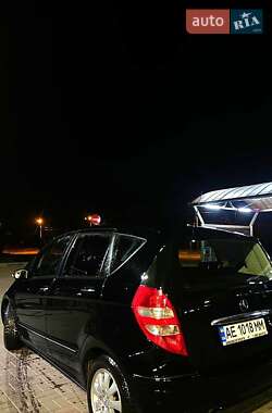 Хэтчбек Mercedes-Benz A-Class 2006 в 