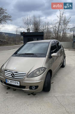 Хэтчбек Mercedes-Benz A-Class 2005 в 