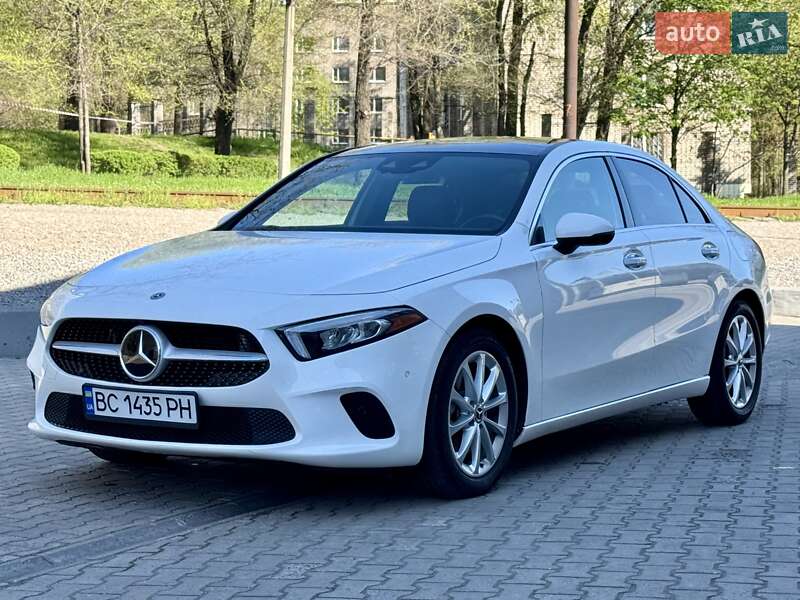 Седан Mercedes-Benz A-Class 2019 в Запорожье
