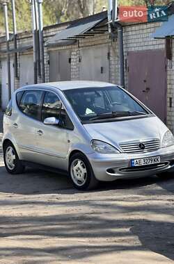 Хэтчбек Mercedes-Benz A-Class 2003 в 