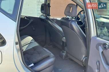 Хэтчбек Mercedes-Benz A-Class 2003 в 