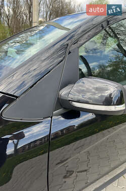 Хетчбек Mercedes-Benz A-Class 2011 в 