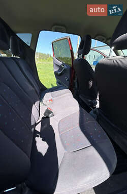 Хетчбек Mercedes-Benz A-Class 2001 в 