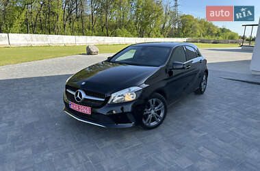 Хэтчбек Mercedes-Benz A-Class 2016 в 