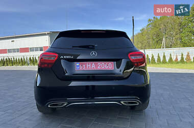 Хэтчбек Mercedes-Benz A-Class 2016 в 