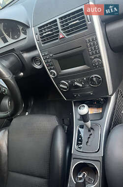 Хетчбек Mercedes-Benz A-Class 2008 в 