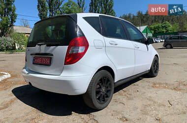 Хэтчбек Mercedes-Benz A-Class 2010 в 