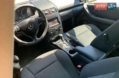 Хэтчбек Mercedes-Benz A-Class 2010 в 