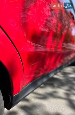 Хэтчбек Mercedes-Benz A-Class 2011 в 