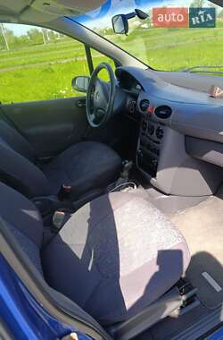 Хэтчбек Mercedes-Benz A-Class 2001 в 