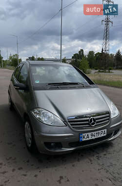 Хетчбек Mercedes-Benz A-Class 2005 в 