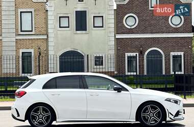Хетчбек Mercedes-Benz A-Class 2018 в 
