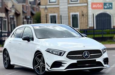 Хетчбек Mercedes-Benz A-Class 2018 в 