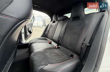 Хетчбек Mercedes-Benz A-Class 2018 в 