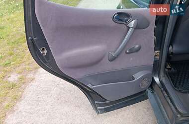 Хэтчбек Mercedes-Benz A-Class 1999 в 