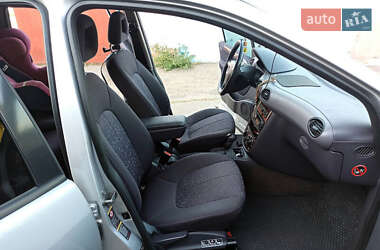 Хэтчбек Mercedes-Benz A-Class 2003 в 