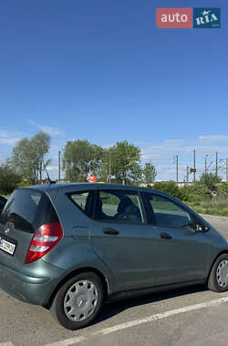 Хетчбек Mercedes-Benz A-Class 2005 в 