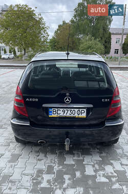 Хэтчбек Mercedes-Benz A-Class 2005 в 