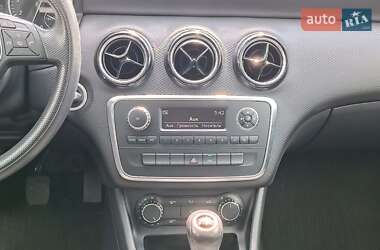 Хетчбек Mercedes-Benz A-Class 2013 в 