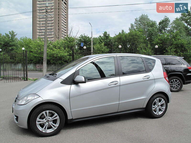 Хэтчбек Mercedes-Benz A-Class 2008 в Киеве