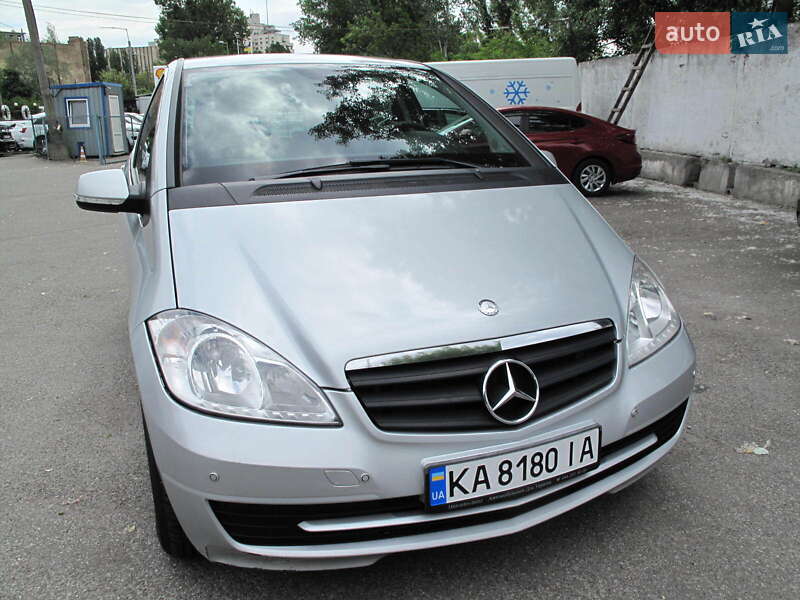 Хэтчбек Mercedes-Benz A-Class 2008 в Киеве