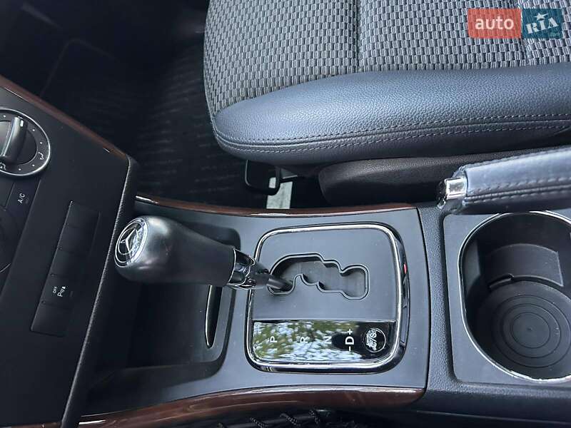 Хетчбек Mercedes-Benz A-Class 2011 в Вишневому