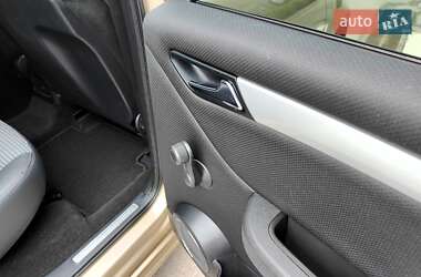 Хэтчбек Mercedes-Benz A-Class 2007 в 