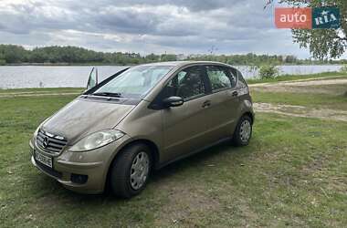 Хэтчбек Mercedes-Benz A-Class 2005 в 