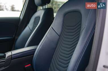 Седан Mercedes-Benz A-Class 2019 в 