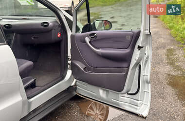 Хэтчбек Mercedes-Benz A-Class 2003 в 