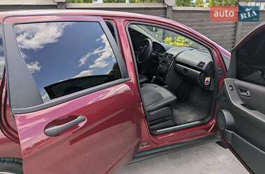 Хэтчбек Mercedes-Benz A-Class 2006 в 