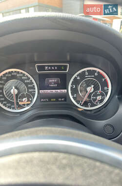 Хэтчбек Mercedes-Benz A-Class 2013 в 