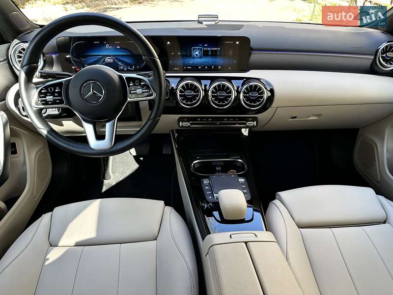 Седан Mercedes-Benz A-Class 2022 в Одессе