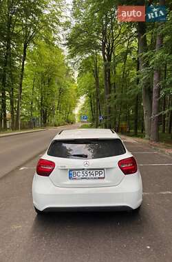 Хэтчбек Mercedes-Benz A-Class 2017 в 