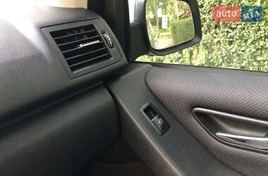 Хетчбек Mercedes-Benz A-Class 2010 в 