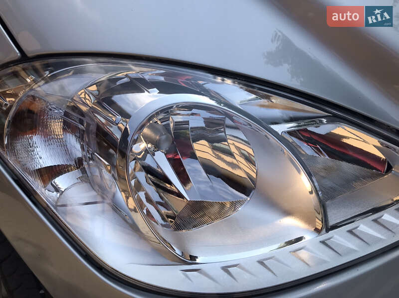 Хэтчбек Mercedes-Benz A-Class 2010 в Луцке