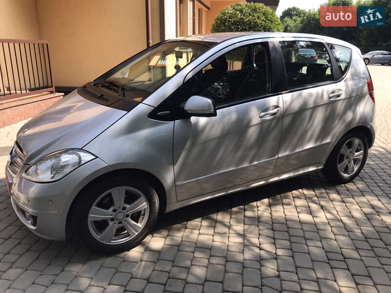 Хэтчбек Mercedes-Benz A-Class 2010 в Луцке