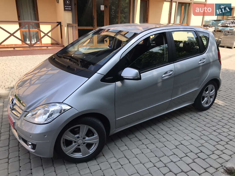 Хэтчбек Mercedes-Benz A-Class 2010 в Луцке