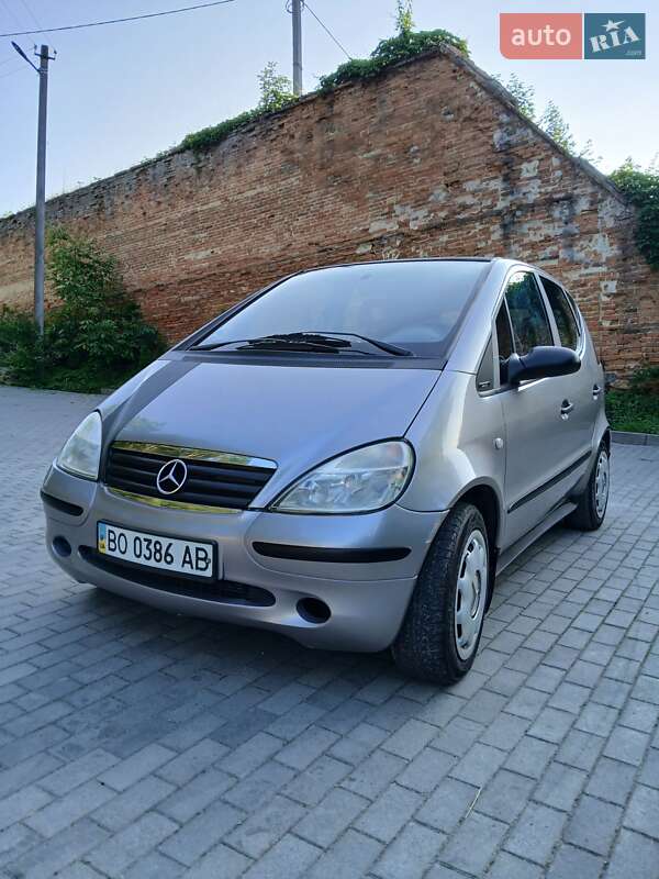 Хэтчбек Mercedes-Benz A-Class 2000 в 