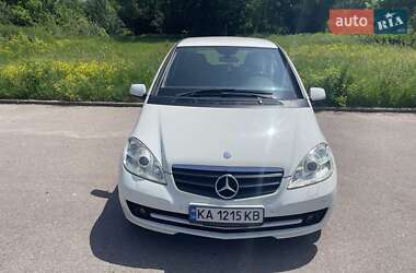 Хэтчбек Mercedes-Benz A-Class 2010 в 