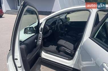 Хэтчбек Mercedes-Benz A-Class 2010 в 