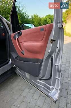 Хэтчбек Mercedes-Benz A-Class 2000 в 