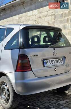 Хэтчбек Mercedes-Benz A-Class 2000 в 