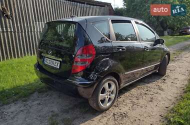 Хэтчбек Mercedes-Benz A-Class 2005 в 