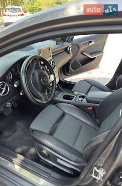 Хэтчбек Mercedes-Benz A-Class 2018 в 