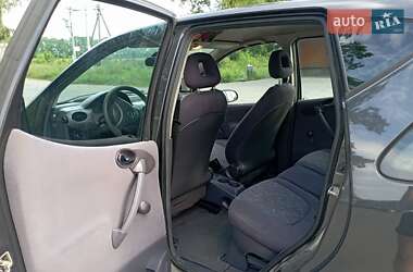 Хэтчбек Mercedes-Benz A-Class 2000 в 