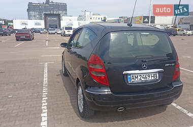 Хэтчбек Mercedes-Benz A-Class 2005 в 