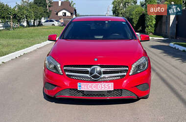 Хэтчбек Mercedes-Benz A-Class 2014 в 