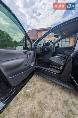 Хэтчбек Mercedes-Benz A-Class 2001 в 
